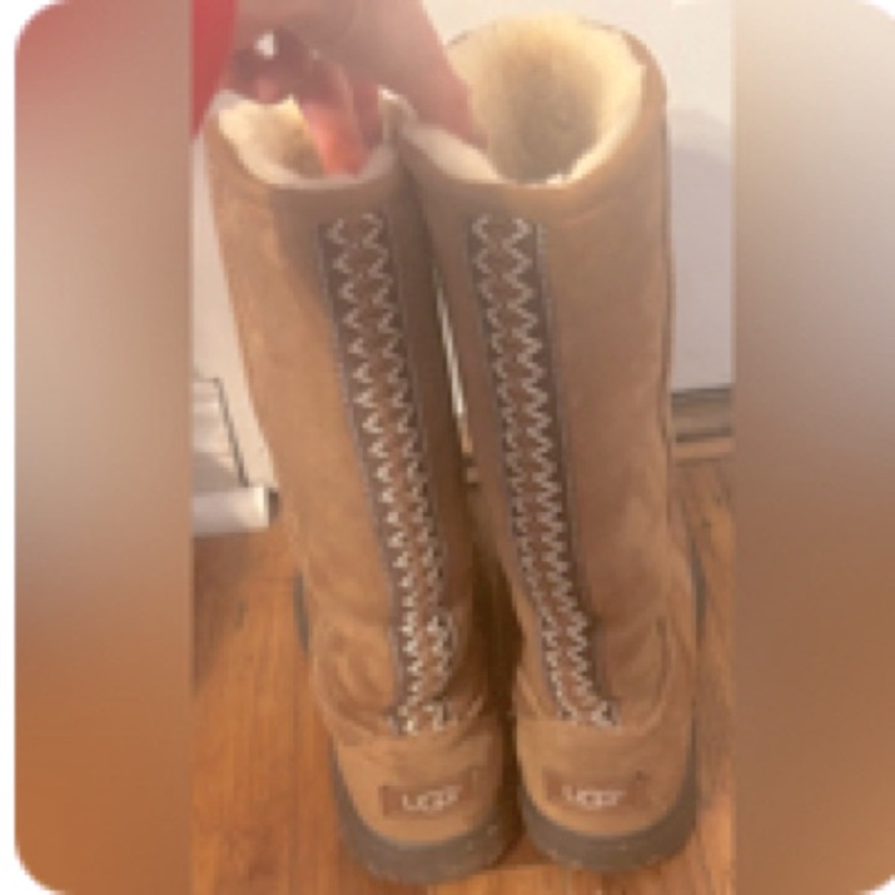 Rare Ugg Boots size 5
